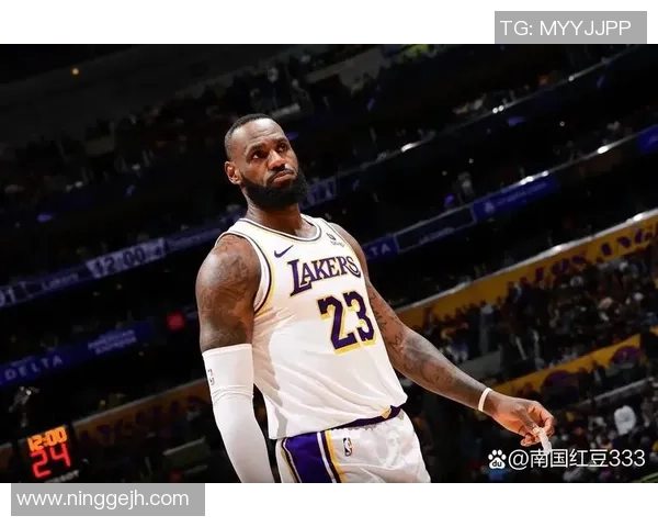 湖人对阵雷霆精彩对决直播全程回顾与分析