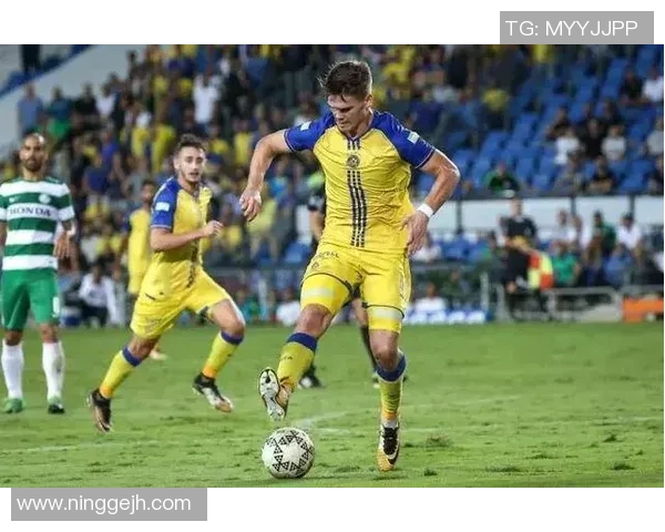 费伦茨与特拉维夫的激烈对决揭示足球战术与团队合作的魅力